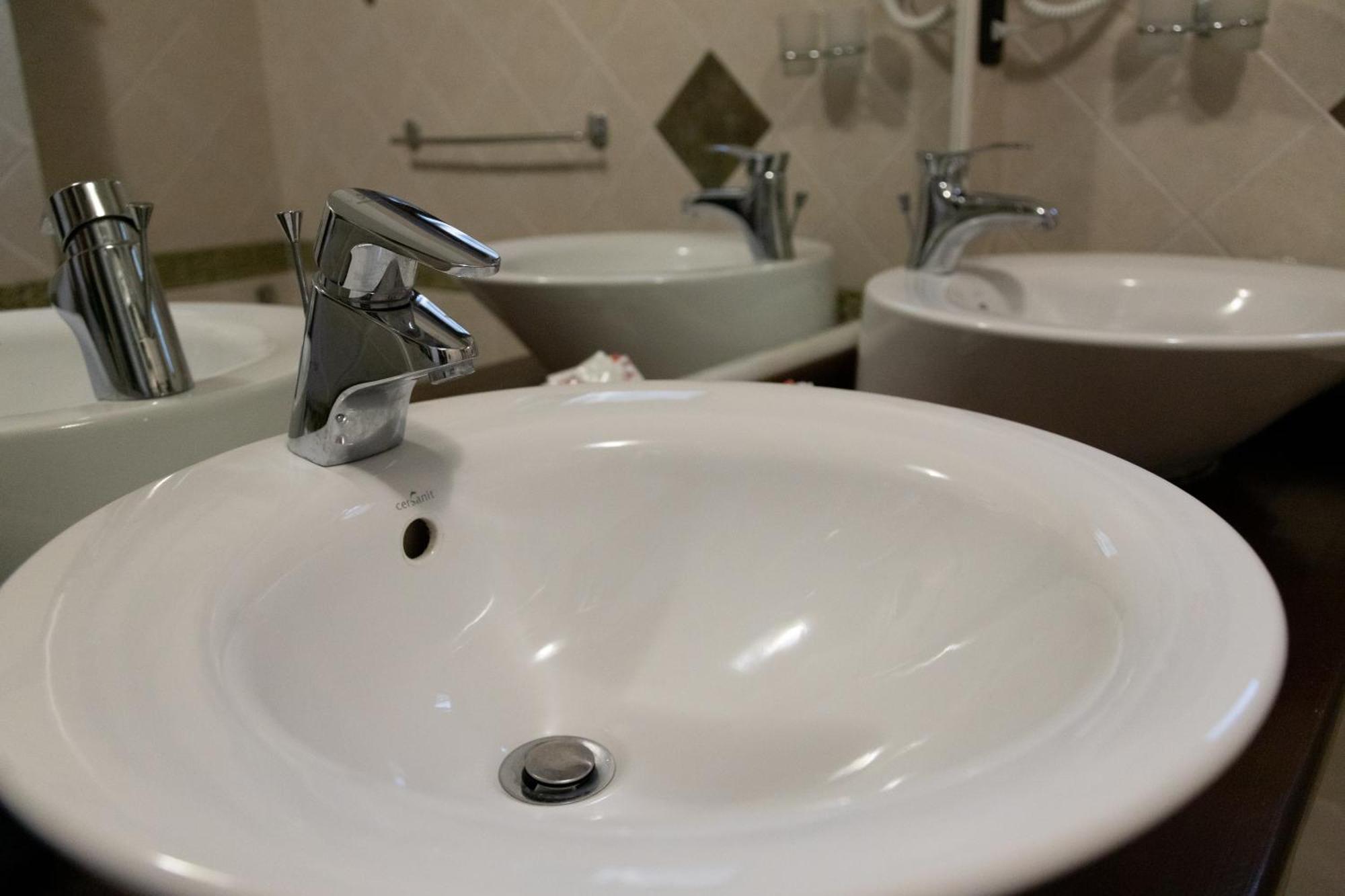 Apartament Central 1 دروبيتا تورنو سيفيرين المظهر الخارجي الصورة